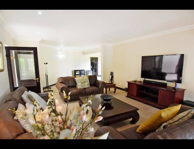 4 BEDROOM HOUSE FOR SALE IN MORNINGSIDE